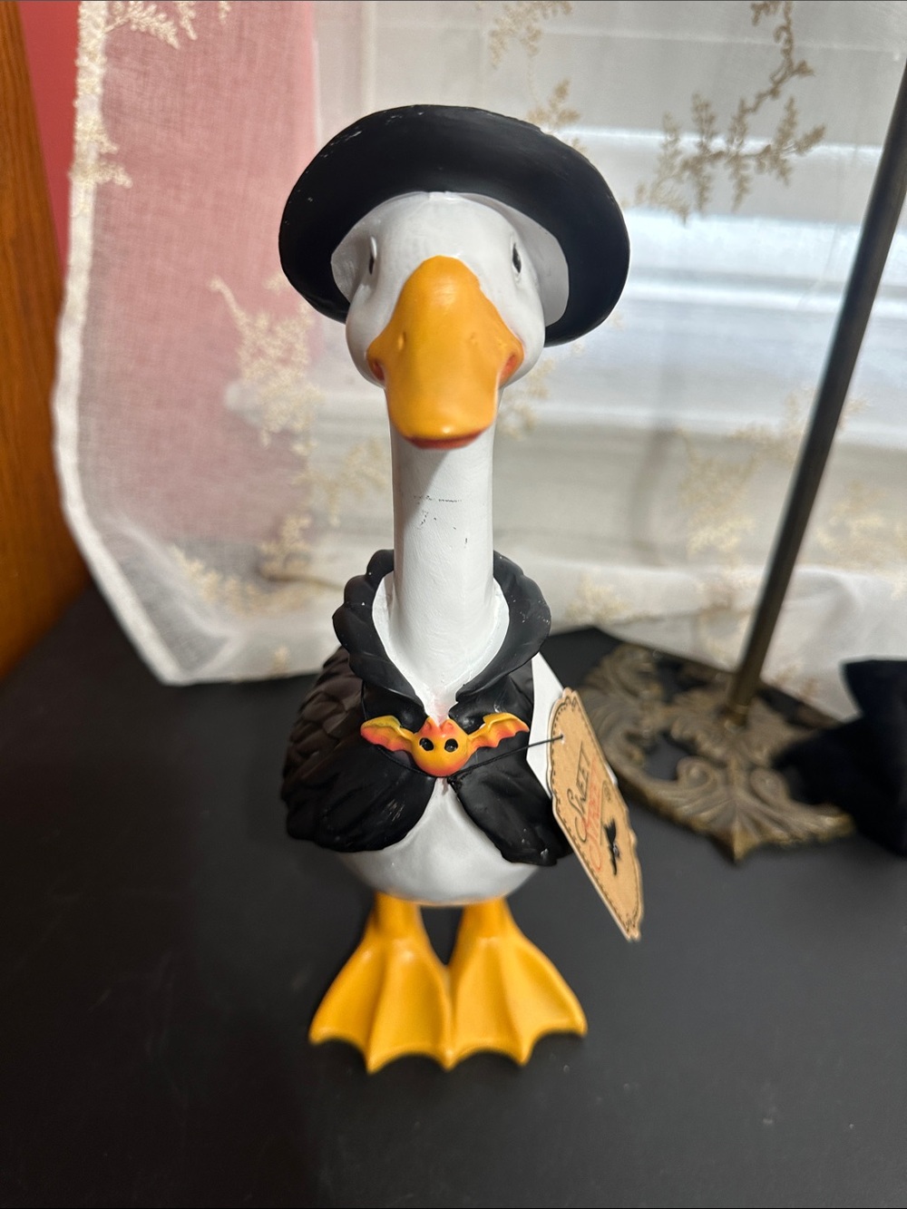 Sweet street Halloween duck decor - Picture 2 of 4